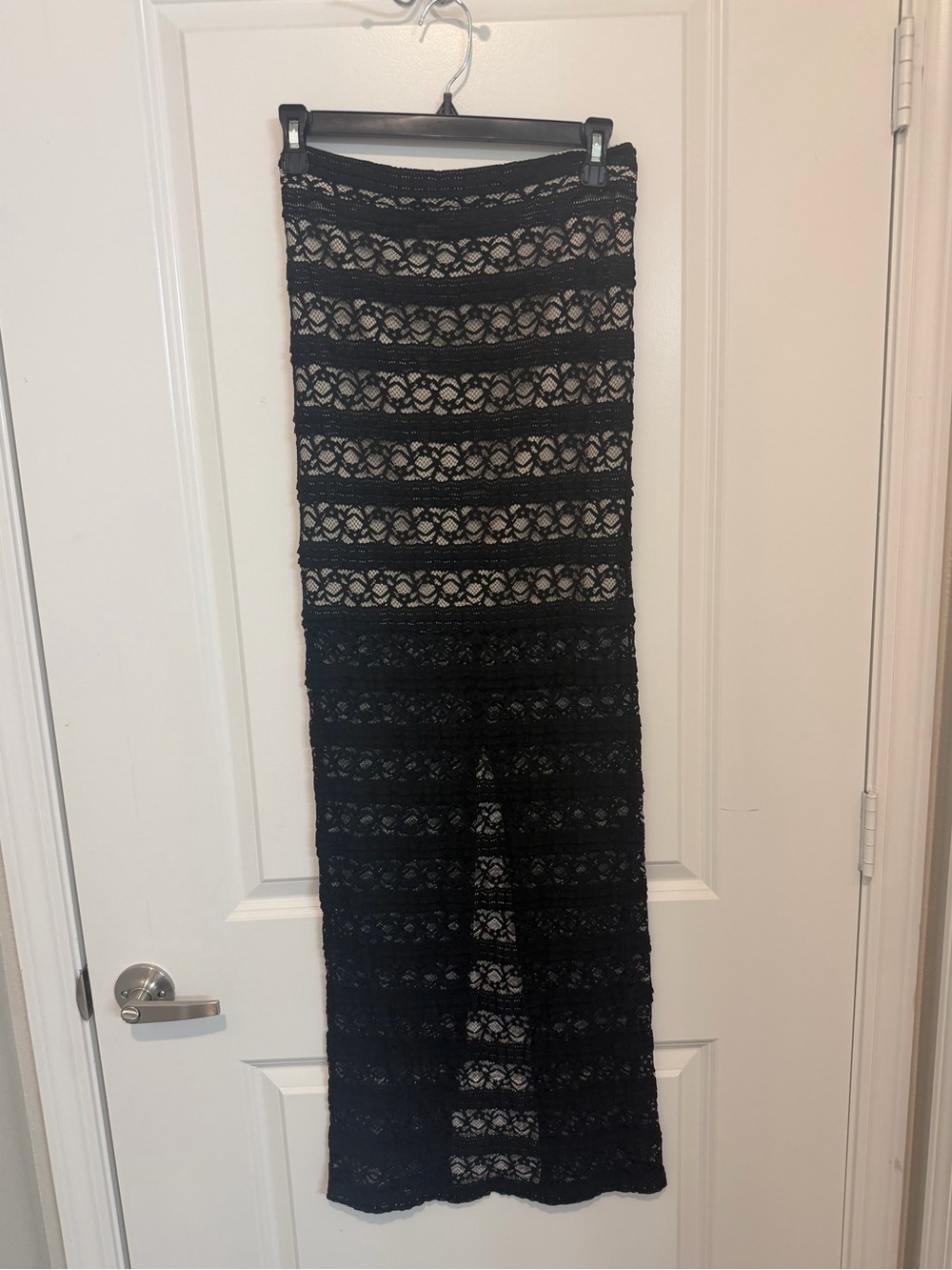 Alice + Olivia Ettley Lace Maxi Skirt Size 2 Black Ivory Lined Sheer Feminine